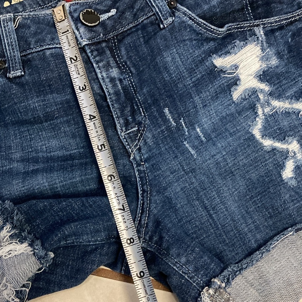 Solo Design Lab Distressed Shorts - Picture 8 of 9